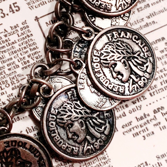 ✨NEW✨ Arm of Charm 🍀 - Picture 3 of 6